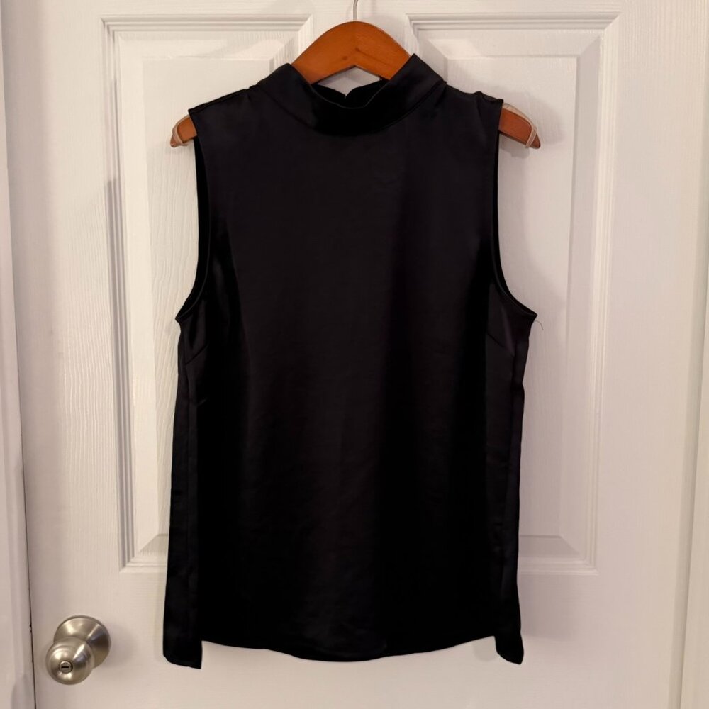 New With Tags Express Mock Neck Sleeveless Tank Top Shirt Blouse Size Medium - Picture 2 of 7